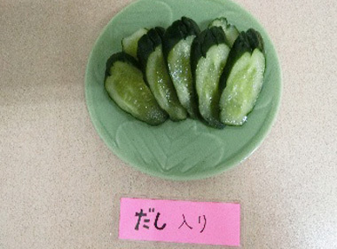 16日目に漬けたきゅうり（3日目）こちらもかなり塩味が感じられた