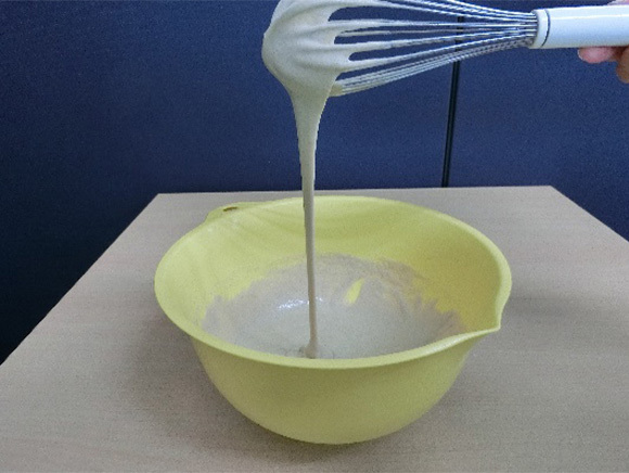 ③　生地はこのくらいの硬さ